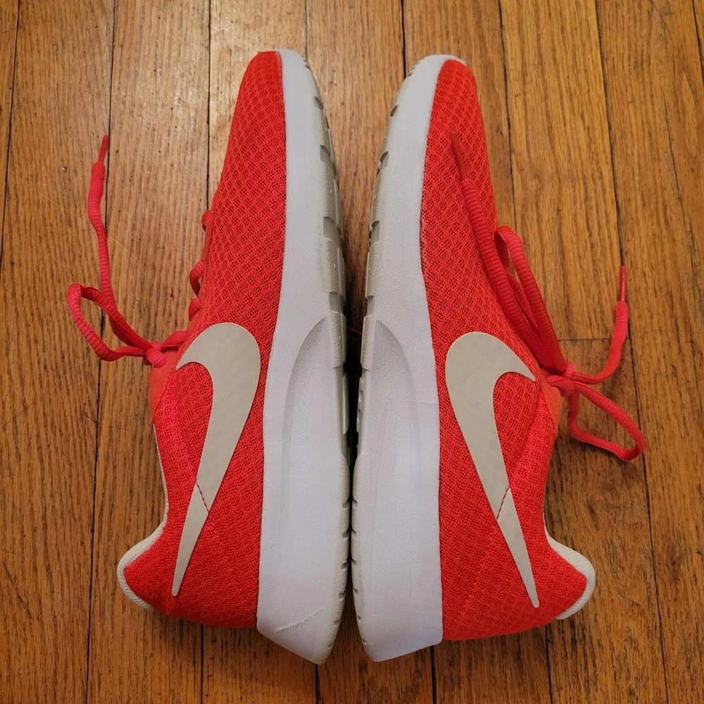 Nike Tanjun 10 Pink White Running Shoes 812655-602‎ Athletic Sports Outdoors